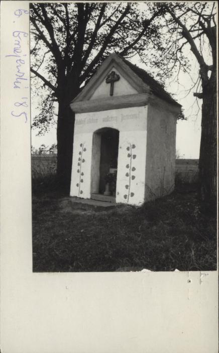 kapliczka w polu, skan 2