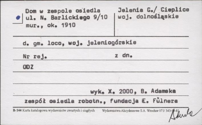 dom w zespole osiedla, skan 1