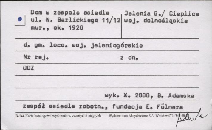 dom w zespole osiedla, skan 1