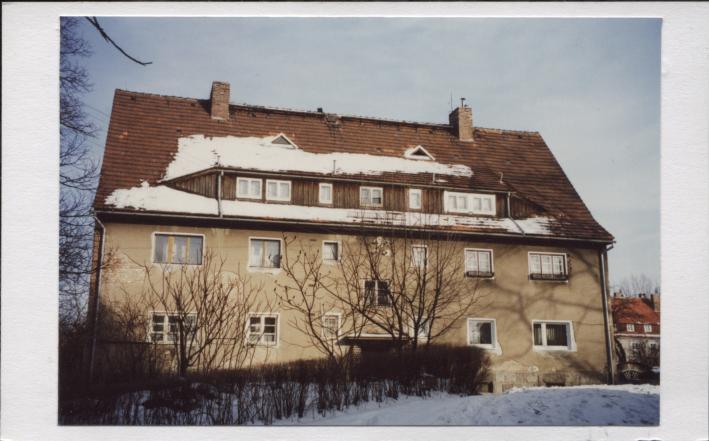 dom w zespole osiedla, skan 2