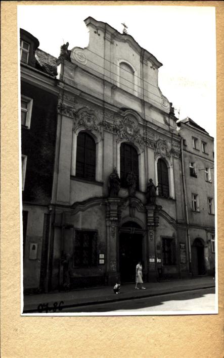 kościół urszulanek, ob. par. pw. św. Józefa, skan 2