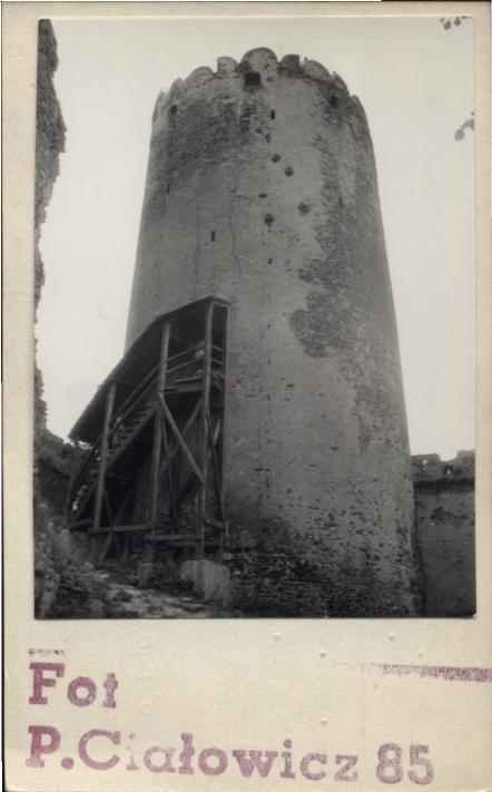 wieża zamkowa, ob. muzeum, skan 2