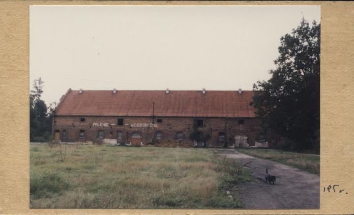 obora w zespole pałacowo-parkowym z folwarkiem, skan 2