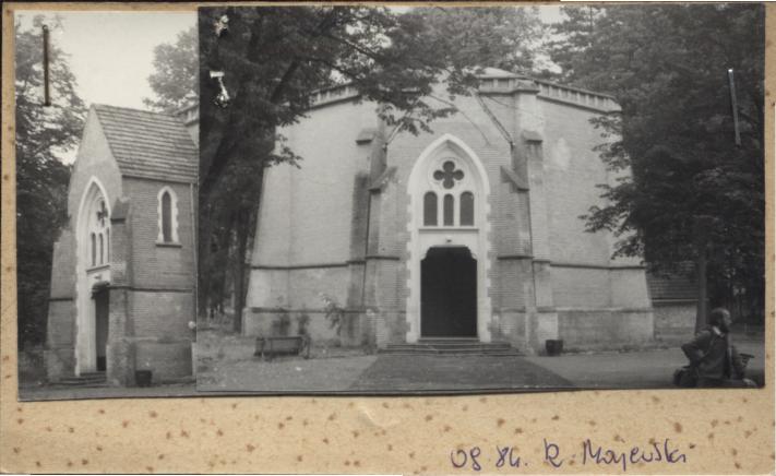 kaplica cmentarna, skan 3