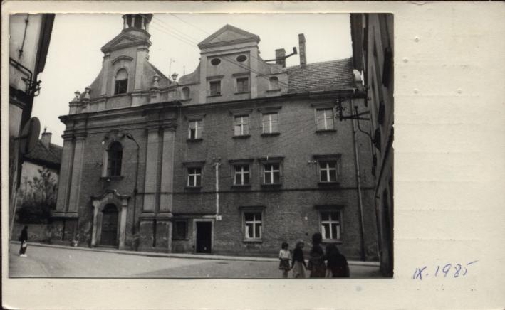 klasztor beginek, ob. budynek mieszkalny, skan 2