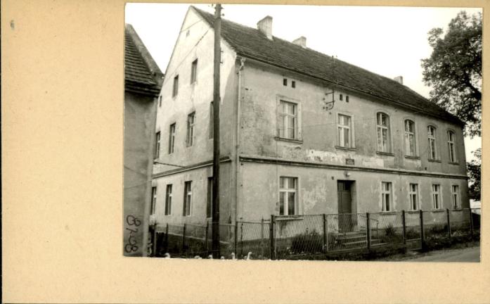 dom mieszkalny, ob. szkoła, skan 2