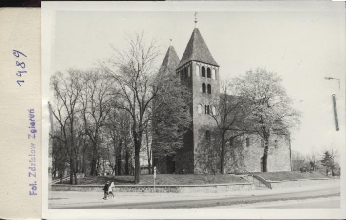 kościół par. pw. Zwiastowania Najświętszej Maryi Panny, skan 2