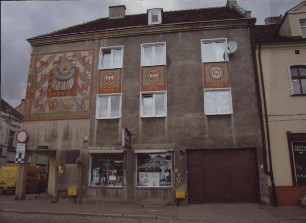 ob. dom z zegarem słonecznym, skan 2