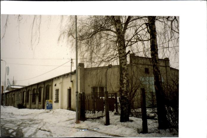 budynek przemysłowy, skan 2