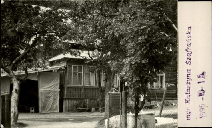 budynek mieszk., d. szkoła, skan 2