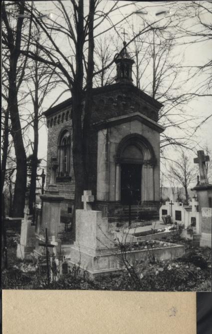 kaplica cmentarna, skan 2