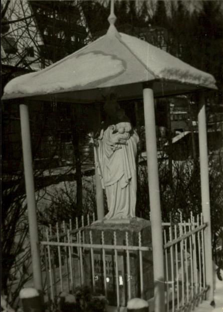 kapliczka Maryja z Dzieciątkiem, skan 2