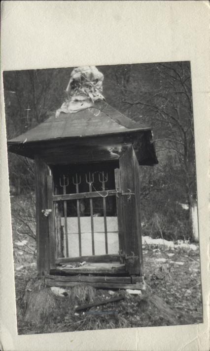 kapliczka k. domu nr 56, skan 2