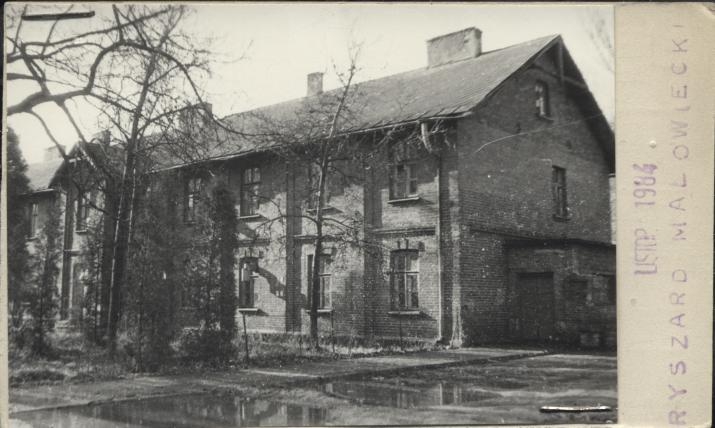 szkoła ży(ob. zakłady usług), skan 2