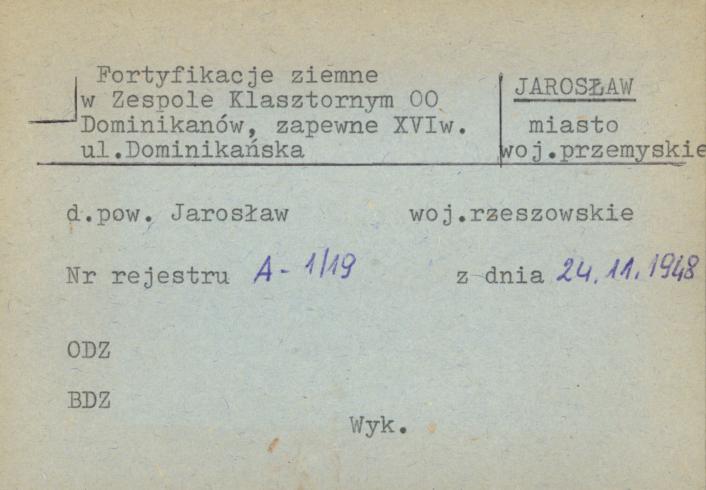 fortyfikacje ziemne w zespole klasztornym oo. Dominikanów, skan 1