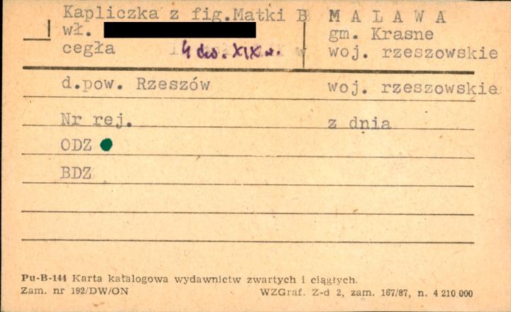 kapliczka z figurą Matki Bożej, skan 1