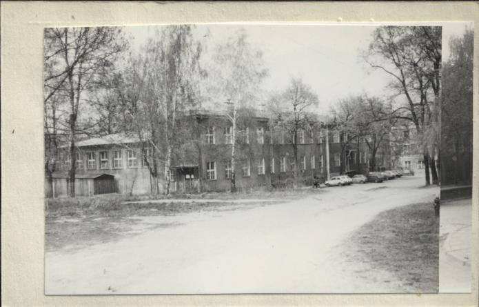 szkoła rzemieślnicza, ob. Katedra Fizyki Filii UW, skan 2