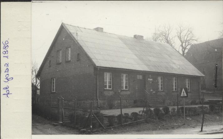 szkoła, ob. budynek mieszkalny, skan 2