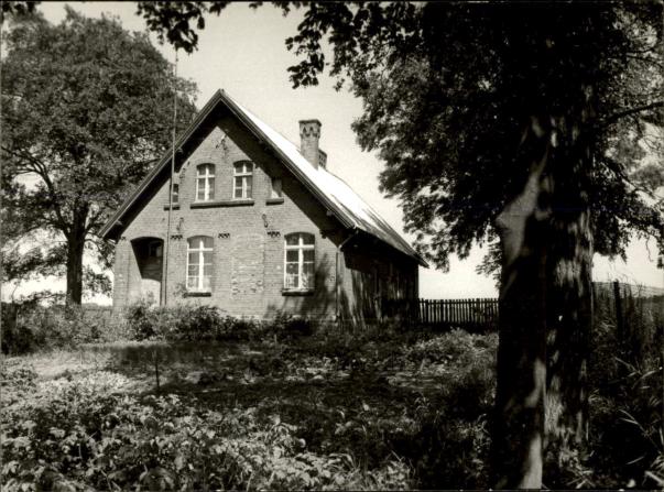 szkoła, ob. budynek mieszkalny, skan 3