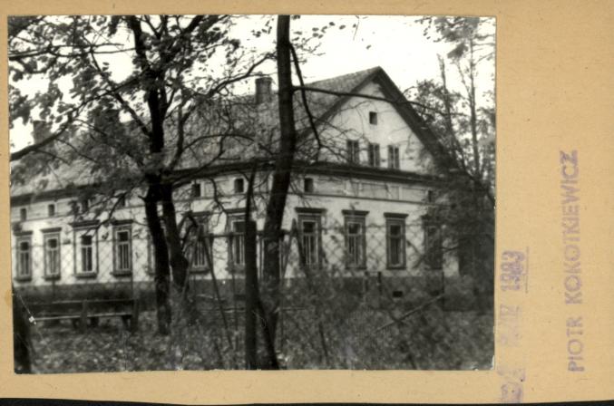 budynek administracyjny w zesp. d. młyna (ob. szkoła), skan 2