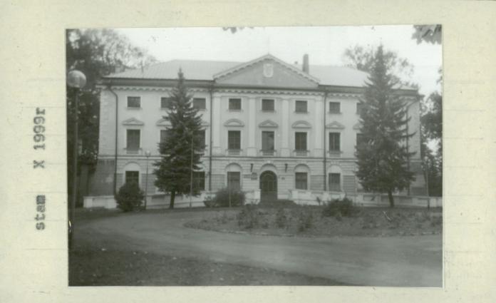 pałac (biblioteka i OKiS), skan 2