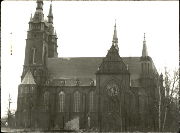 zespół kościoła paraf. p.w. Podwyższenia Krzyża św., kościół, skan 3