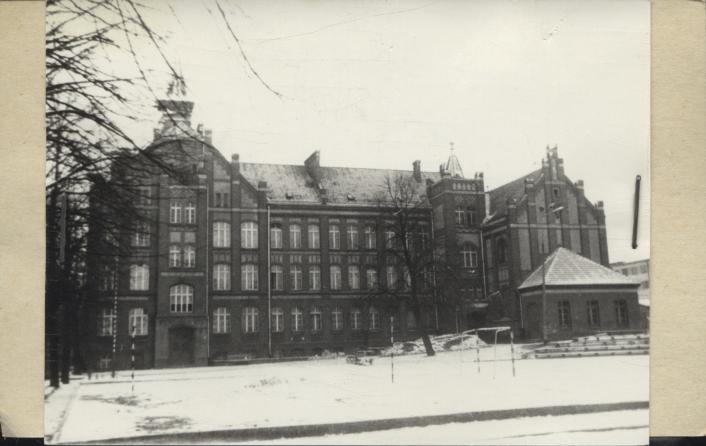 zakład dla głuchoniemych, nast. ośrodek szkolno-wychowawczy, ob. szkoła, skan 2