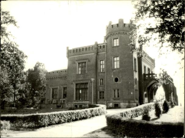 zespół pałacowo-parkowy - pałac - ob. hotel-restauracja, skan 2