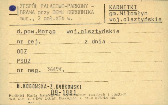 zespół pałacowo-parkowy - brama przy domu ogrodnika, skan 1