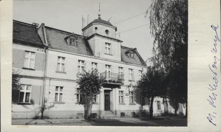 ratusz, ob. bank spółdzielczy, skan 2