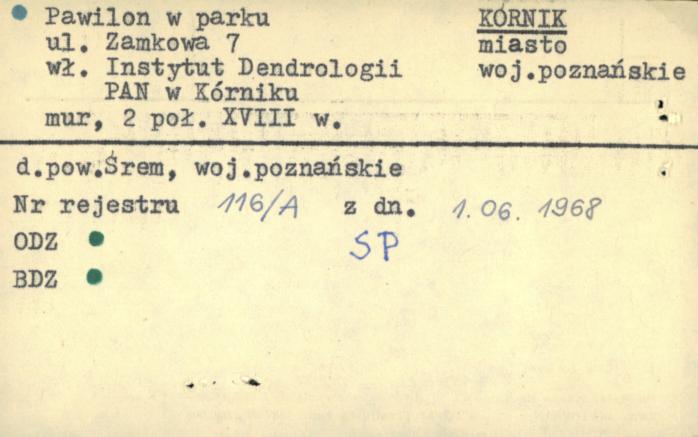 pawilon w parku, skan 1