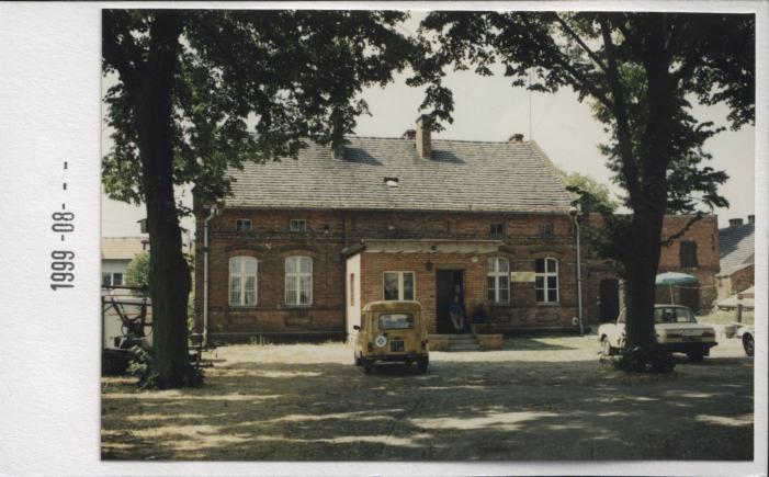 szkoła, ob. zielony krzyż Albiego, skan 2