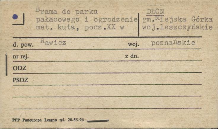 brama do parku pałacowego i ogrodzenie, skan 1