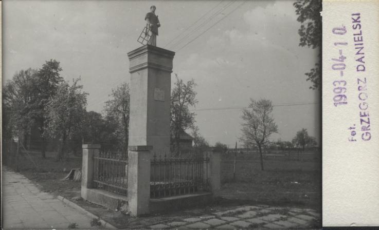 kapliczka z figurą św. Wawrzyńca, skan 2