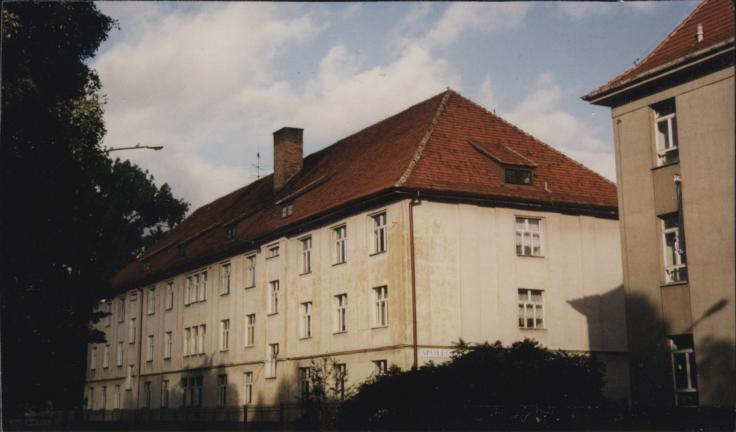koszary kompani łączności, ob. szkoła społeczna, skan 3