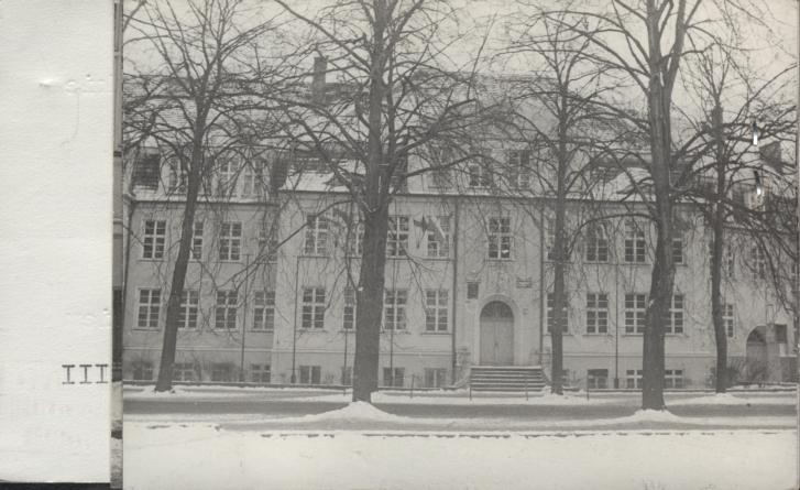 szkoła, ob. zespół szkół budowlanych i kino, skan 3