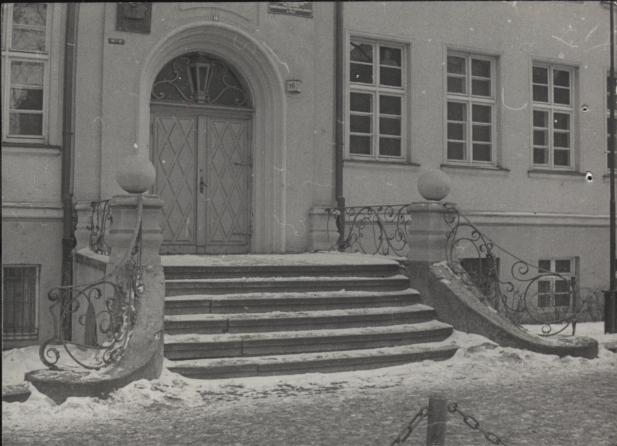 szkoła, ob. zespół szkół budowlanych i kino, skan 5