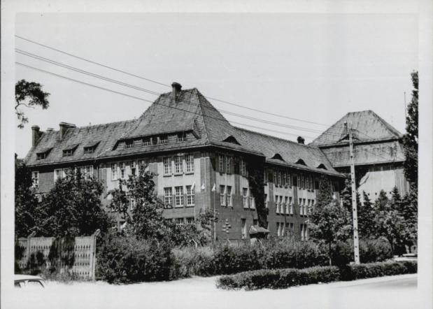 dom, ob. Szkoła Zawodowa, skan 3