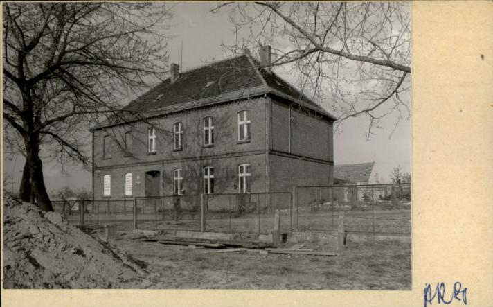 szkoła, ob. Szkoła Podstawowa, skan 2