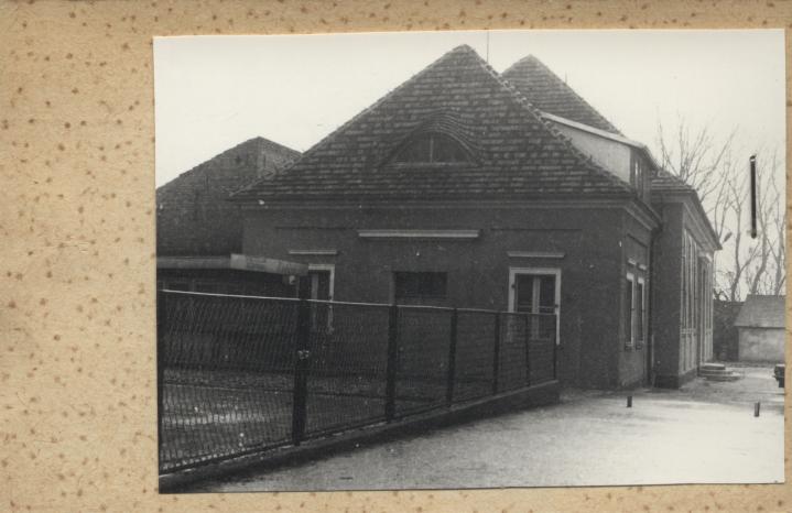 szkoła - sala gimnastyczna, skan 2