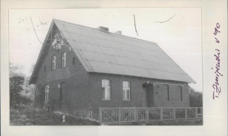 szkoła, ob. budynek mieszkalny, skan 2