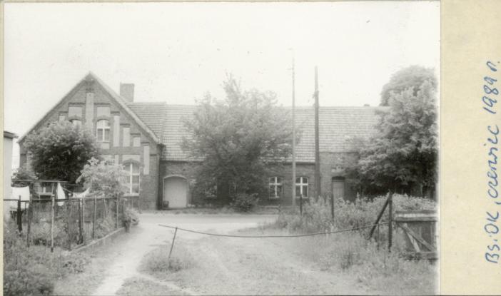 szkoła (ob. filia Biblioteki Woj.), skan 2