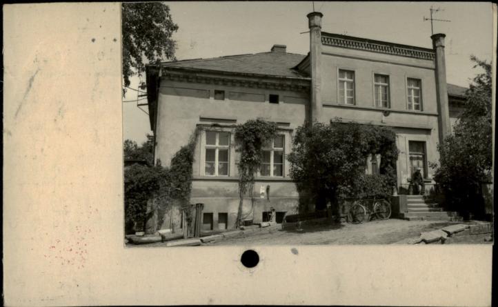 dworek, skan 2