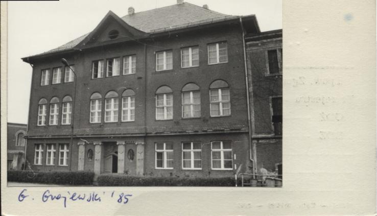 biurowiec wykańczalni, skan 2