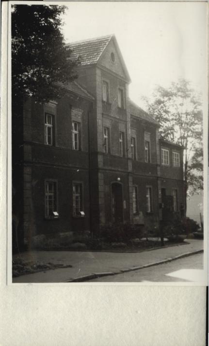 Budynek/Poczta i Przedszkole, skan 2