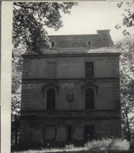 Dwór, ob. Archiwum Państwowe, skan 2