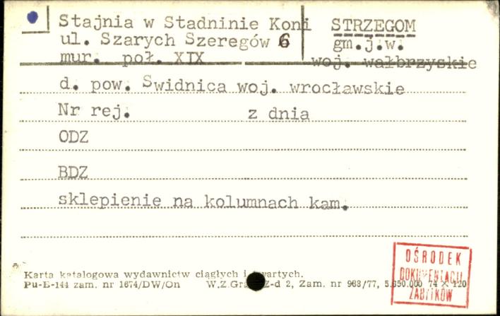 stajnia w stadninie koni, skan 1