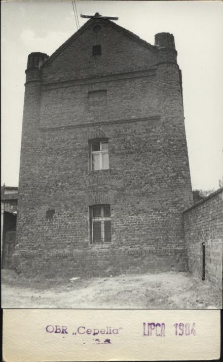 zamek - budynek mieszkalny, skan 2