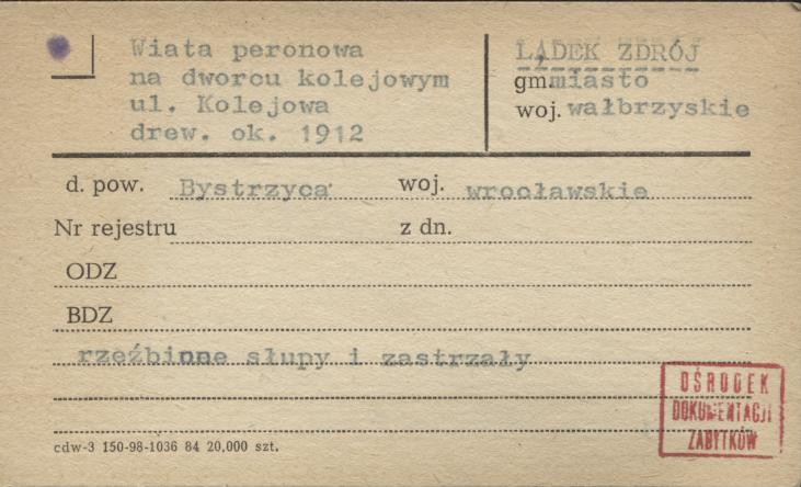 wiata peronowa na dworcu kolejowym, skan 1