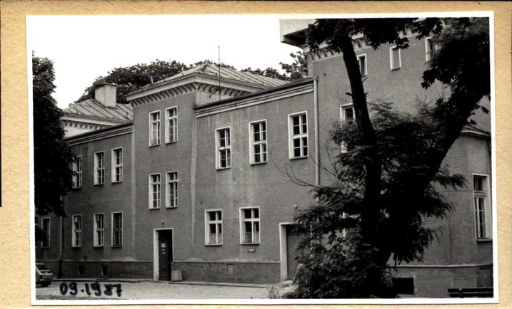 budynek szpitala, główny oddział Internistyczny zakład opieki zdrowotnej, skan 2